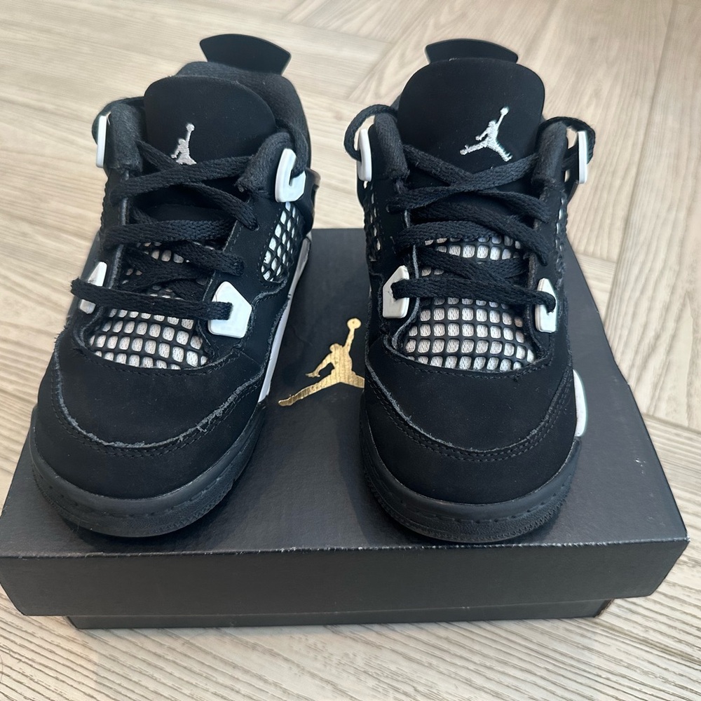 Jordan 4 retro